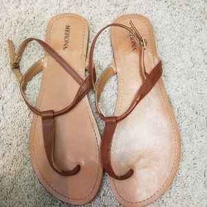 Merona brown tan thong sandals